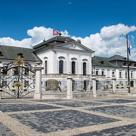 Center Location W Free Parking Appartement *